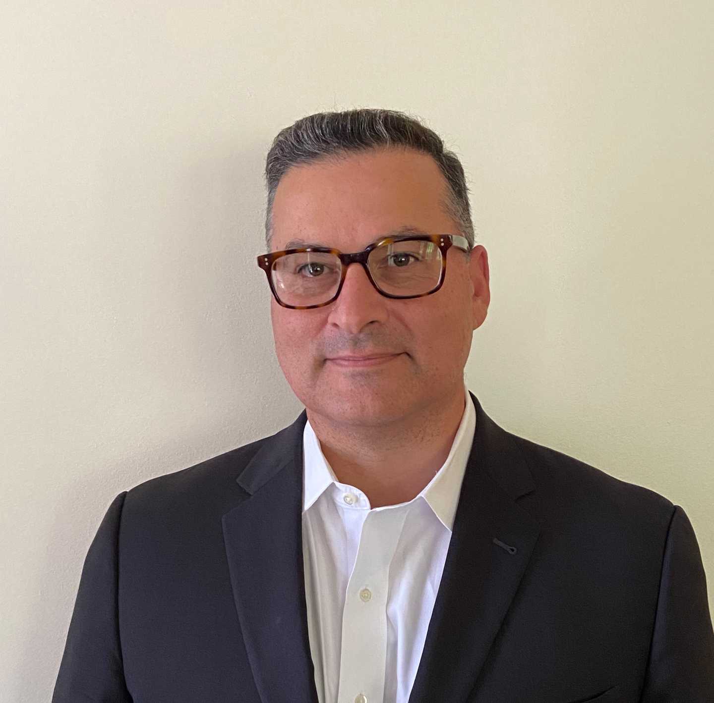 Alex Rojas' headshot